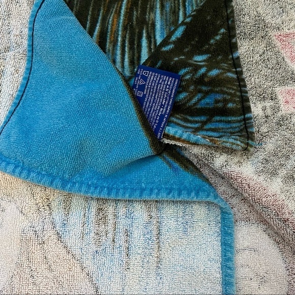 Bratz Dolls 2004 Beach Scene Beach Towel 27”x54” - Picture 9 of 9